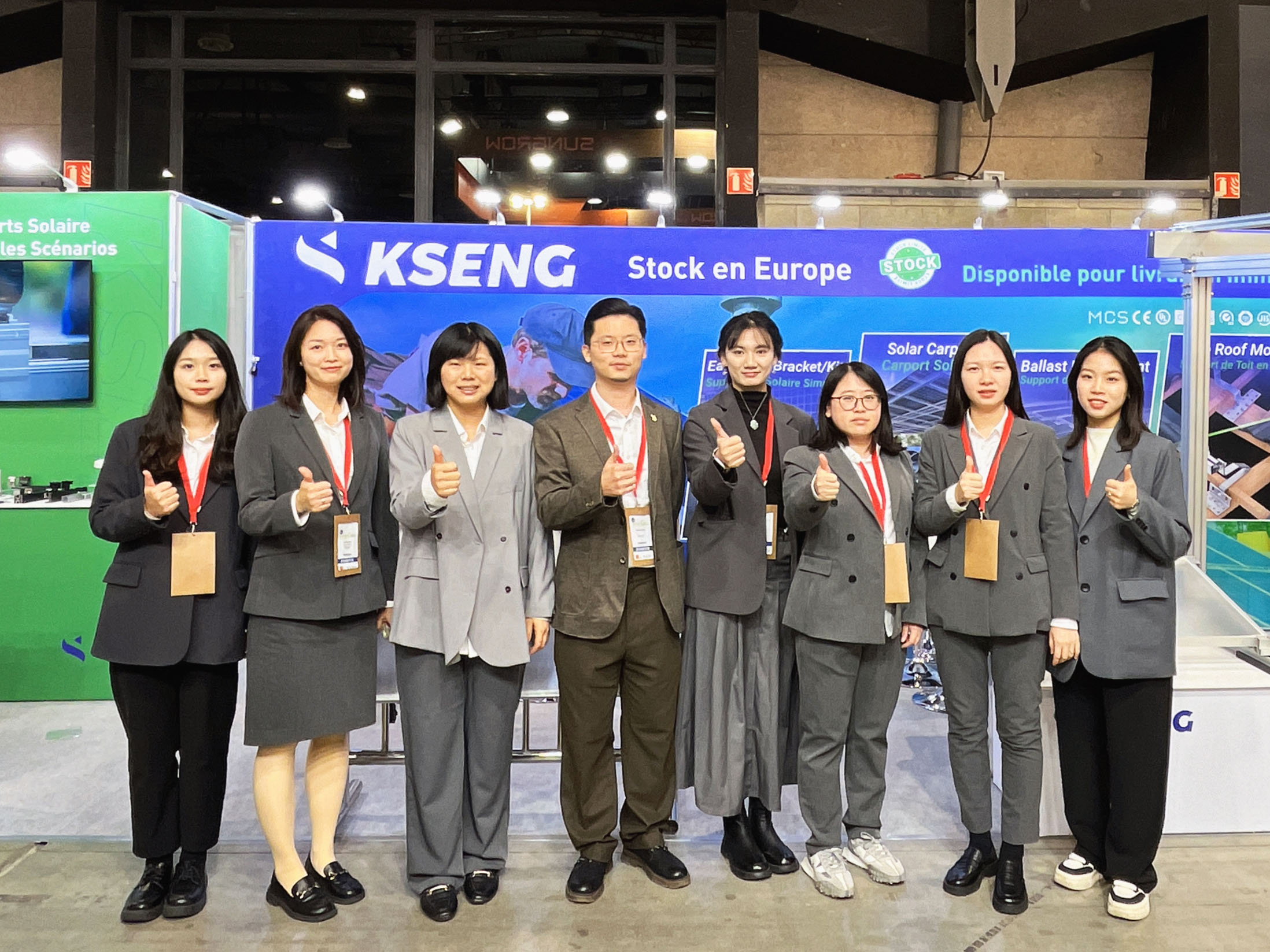 Equipo de Kseng Solar en el foro